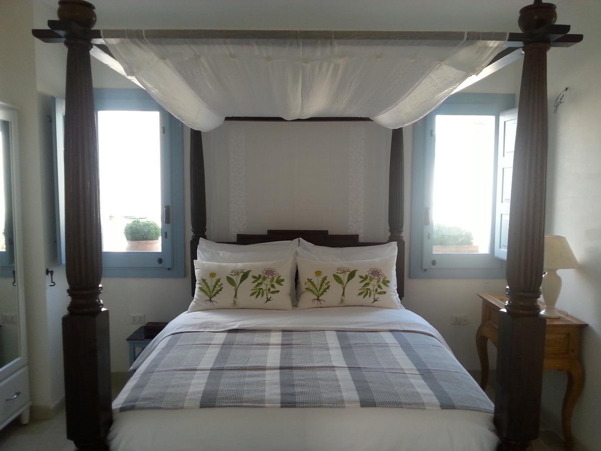 The Proud Garden Bed & Breakfast Carovigno Exterior foto