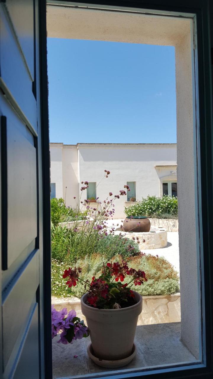 The Proud Garden Bed & Breakfast Carovigno Exterior foto