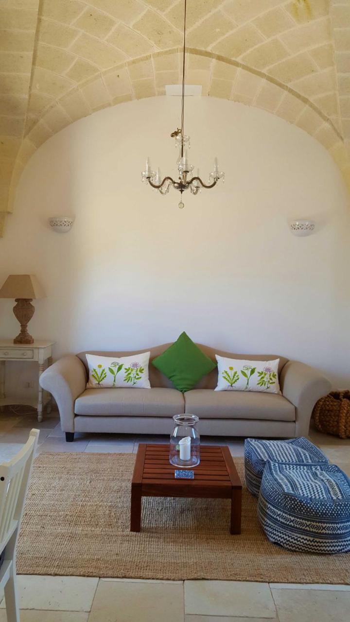 The Proud Garden Bed & Breakfast Carovigno Exterior foto